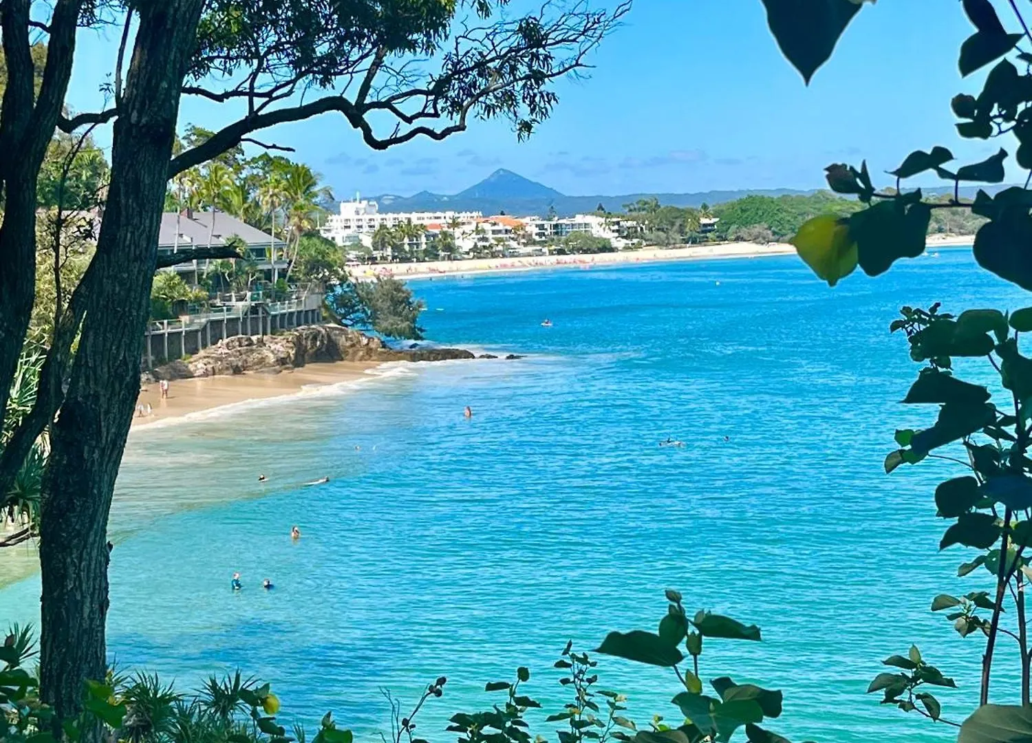 Noosa Bliss - Self Contained, Pool, Tennis, Gym 0*, Noosa Heads