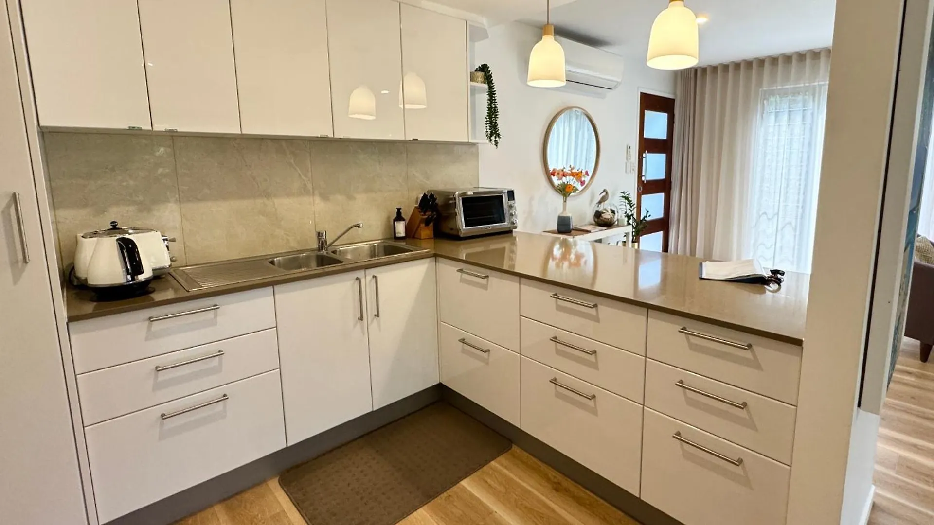 Apartment Noosa Bliss - Self Contained, Pool, Tennis, Gym Australia